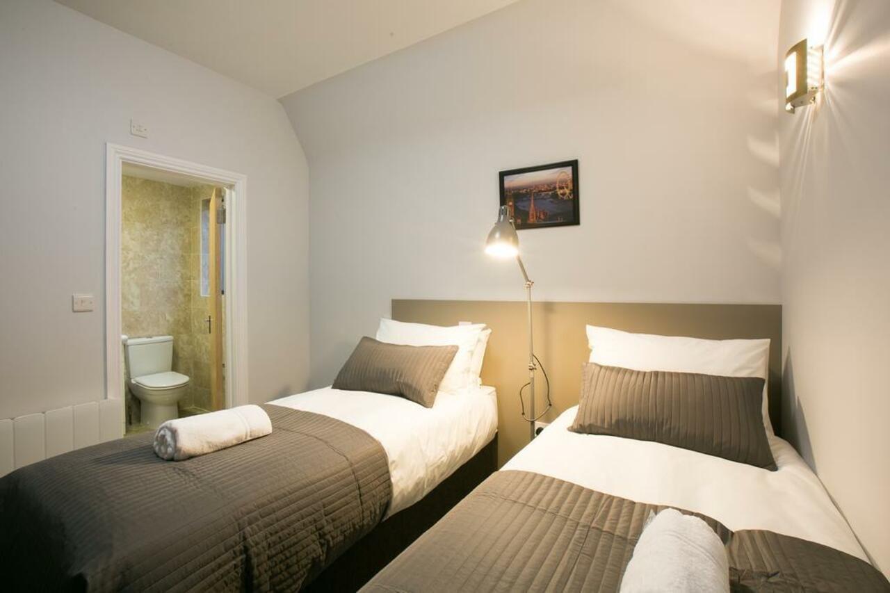 Belvilla Ilford Hill Hotel London Buitenkant foto